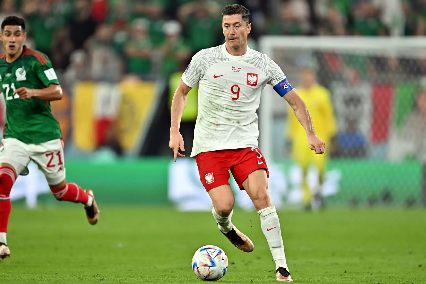 Robert Lewandowski de Polonia durante el partido de fútbol del grupo C de la Copa Mundial de la FIFA 2022 entre México y Polonia en el Estadio 947 de Doha, Catar, el 22 de noviembre de 2022. Foto: EFE