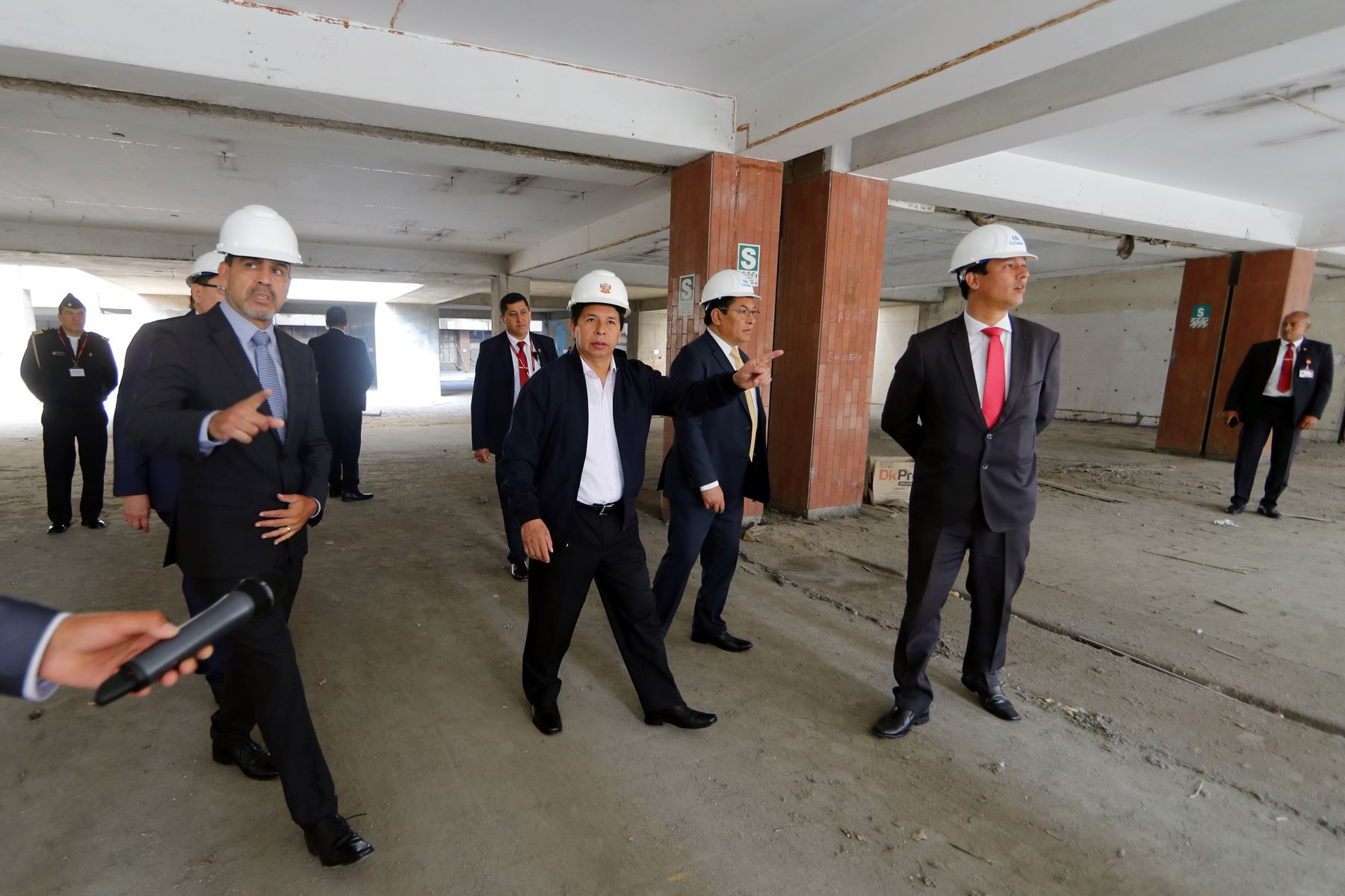 Presidente Pedro Castillo inspeccionó la Torre Trecca de EsSalud. Foto: ANDINA/Prensa Presidencia