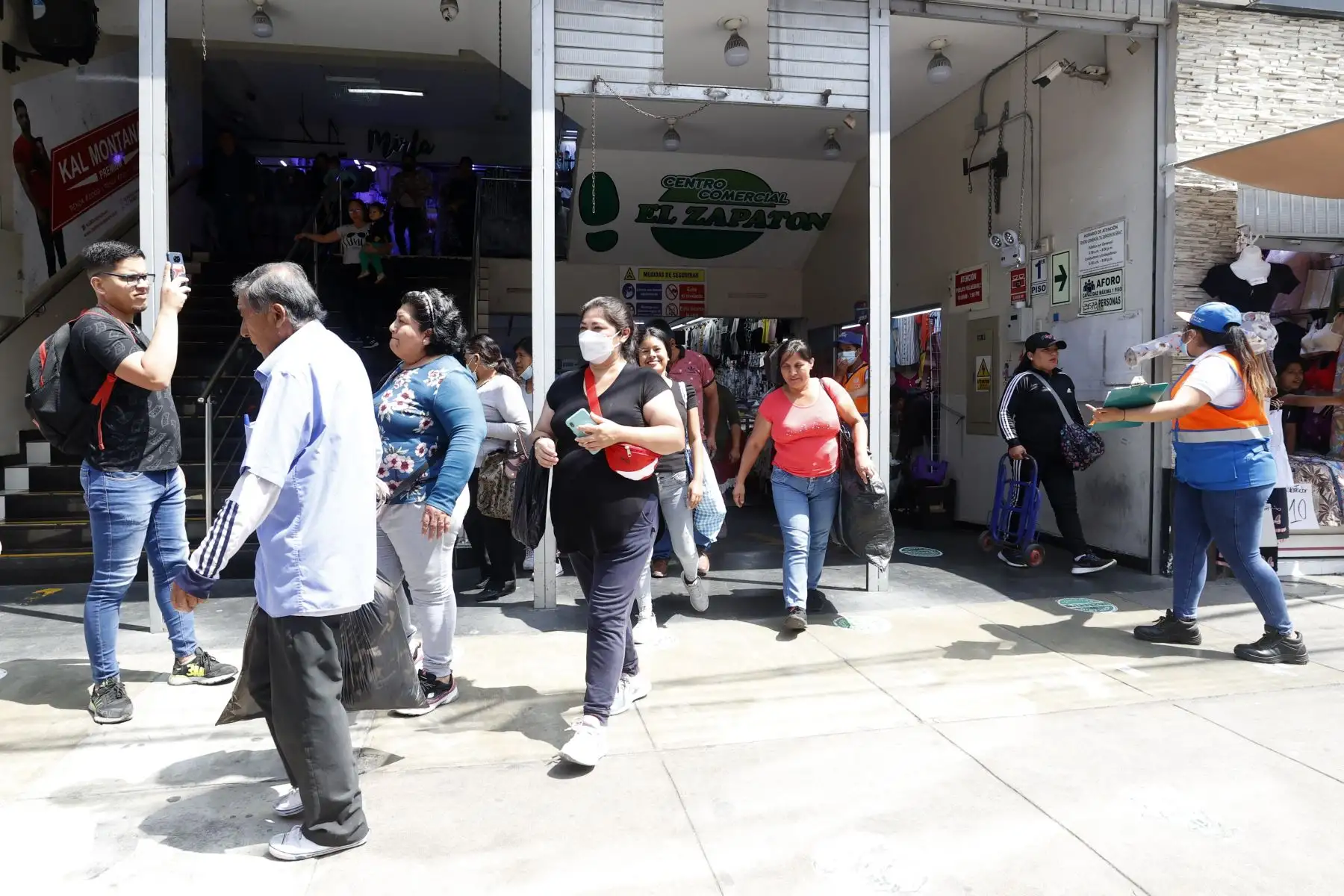 Más de 100 personas entre comerciantes, brigadas de seguridad y personal operativo de la Municipalidad de Lima participarán del simulacro multipeligro en el conglomerado del Triángulo Grau.Foto: ANDINA/Vidal Tarqui