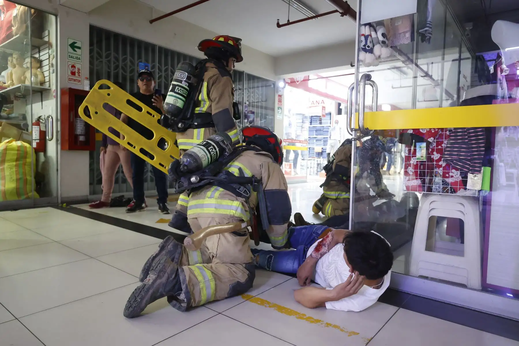 Más de 100 personas entre comerciantes, brigadas de seguridad y personal operativo de la Municipalidad de Lima participarán del simulacro multipeligro en el conglomerado del Triángulo Grau.Foto: ANDINA/Vidal Tarqui