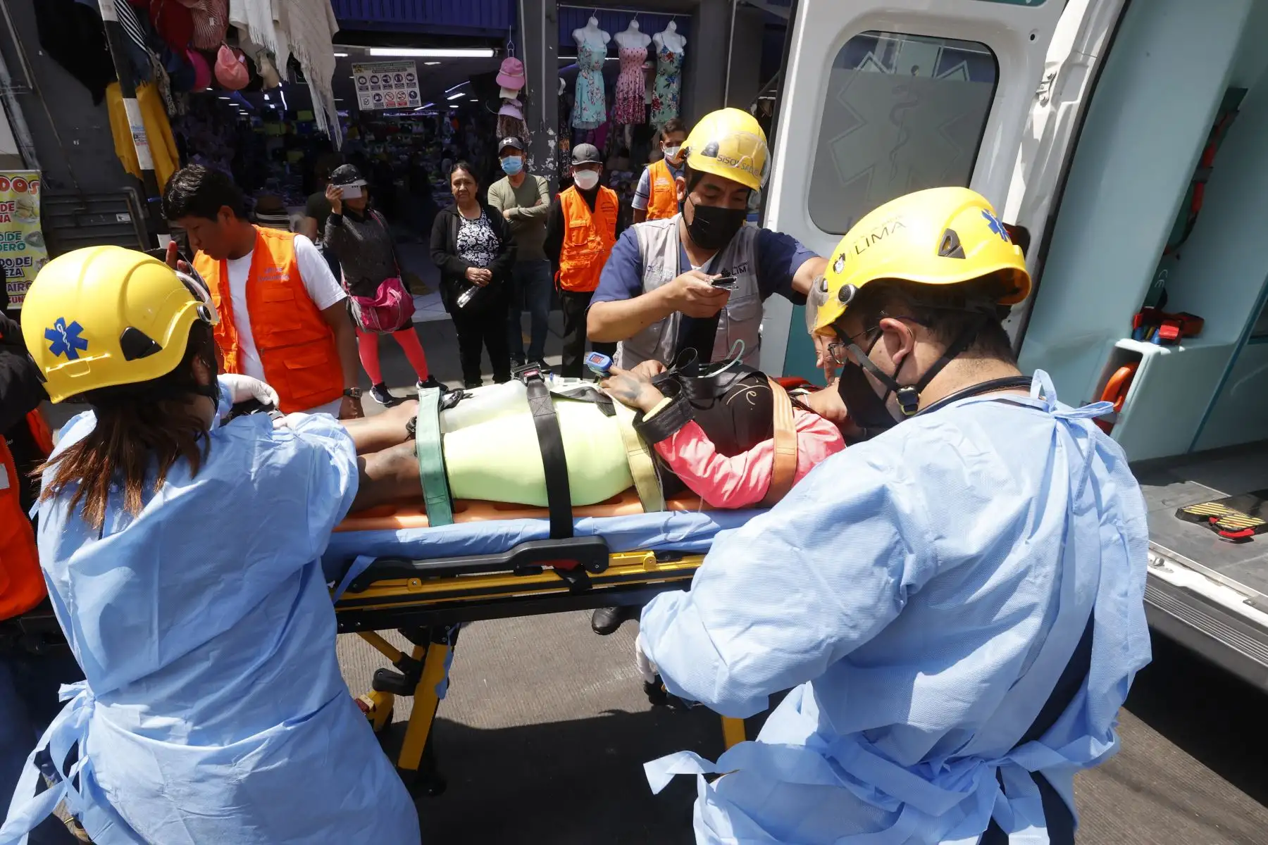 Más de 100 personas entre comerciantes, brigadas de seguridad y personal operativo de la Municipalidad de Lima participarán del simulacro multipeligro en el conglomerado del Triángulo Grau.Foto: ANDINA/Vidal Tarqui