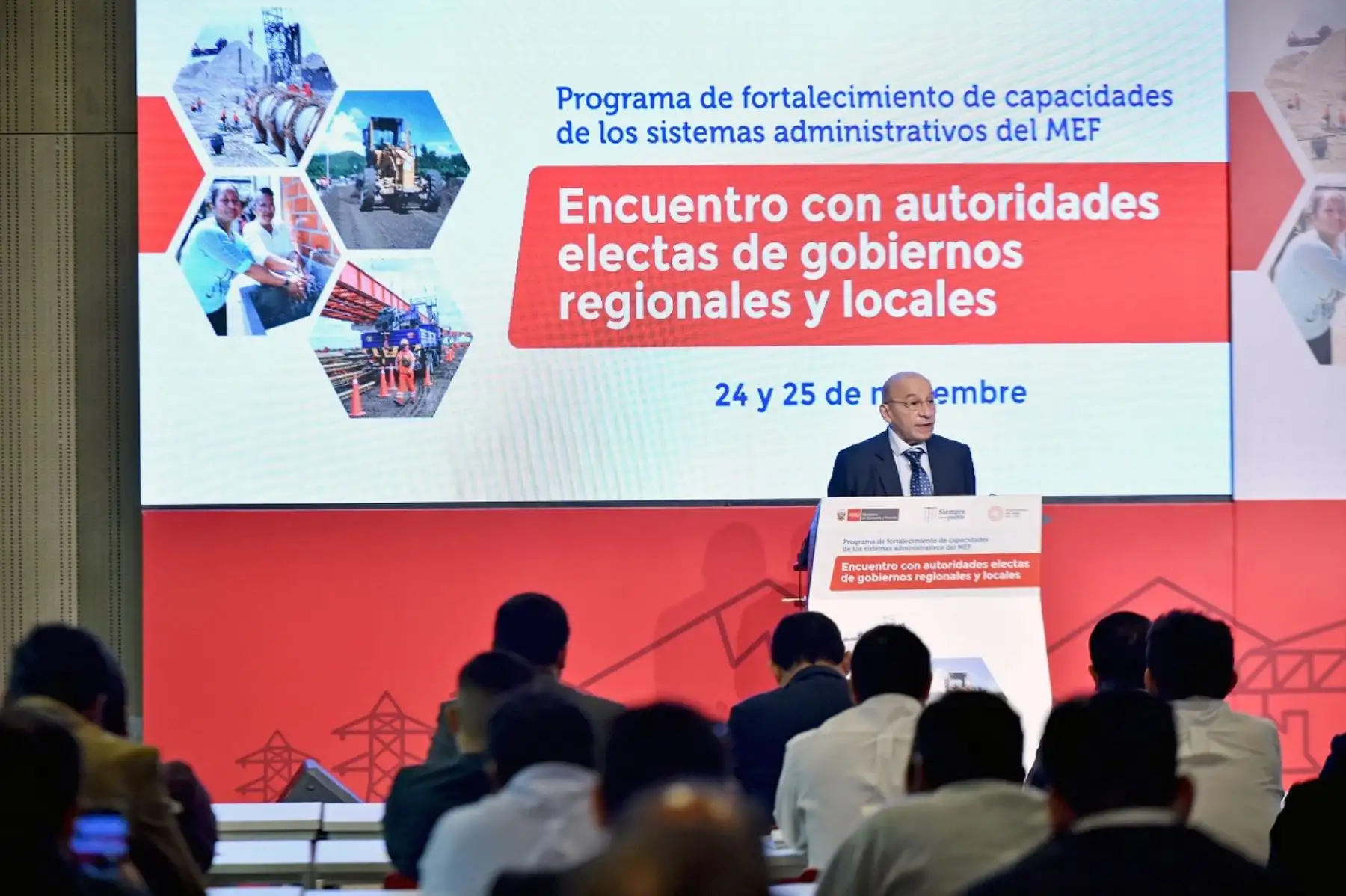 Ministro de Economía y Finanzas, Kurt Burneo. Foto: Cortesía.