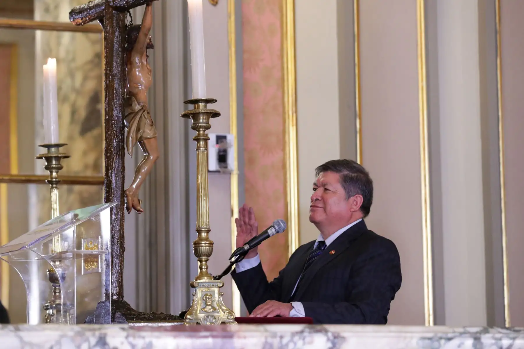 El presidente de la República, Pedro Castillo, tomó juramento a los integrantes del nuevo Gabinete Ministerial, que estará liderado por Betssy Chávez, durante una ceremonia que se realizó en Palacio de Gobierno. Foto: PCM