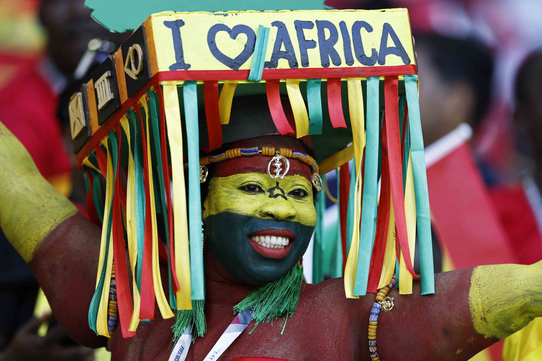 Un hincha de Ghana asiste al partido de fútbol del Grupo H de la Copa Mundial Catar 2022. Foto: AFP