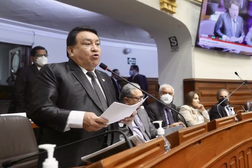 Congresista José Luna expone dictamen de ley de Presupuesto 2023