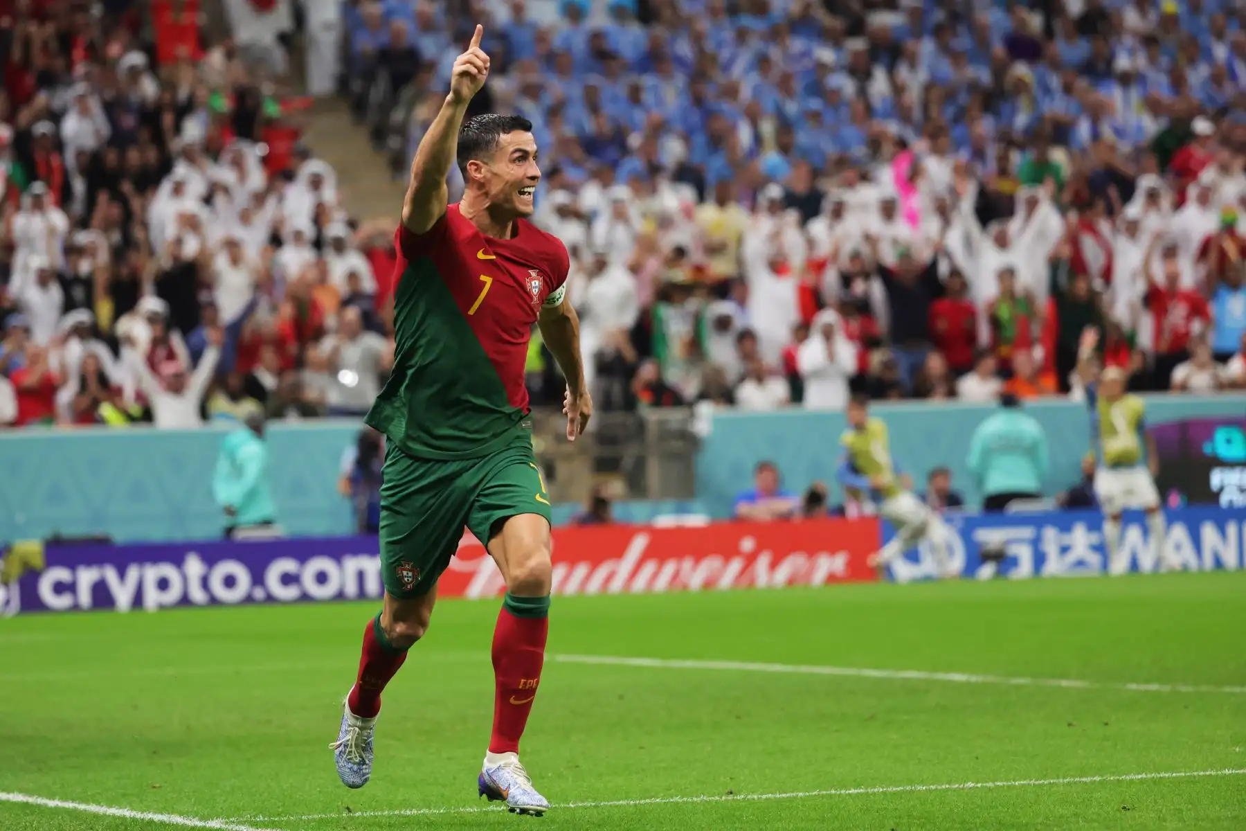 Cristiano Ronaldo de Portugal celebra después de anotar el 1-0 durante el partido de fútbol del grupo H de la Copa Mundial de la FIFA 2022 entre Portugal y Uruguay en el Estadio Lusail en Lusail, Catar, el 28 de noviembre de 2022. Foto: AFP