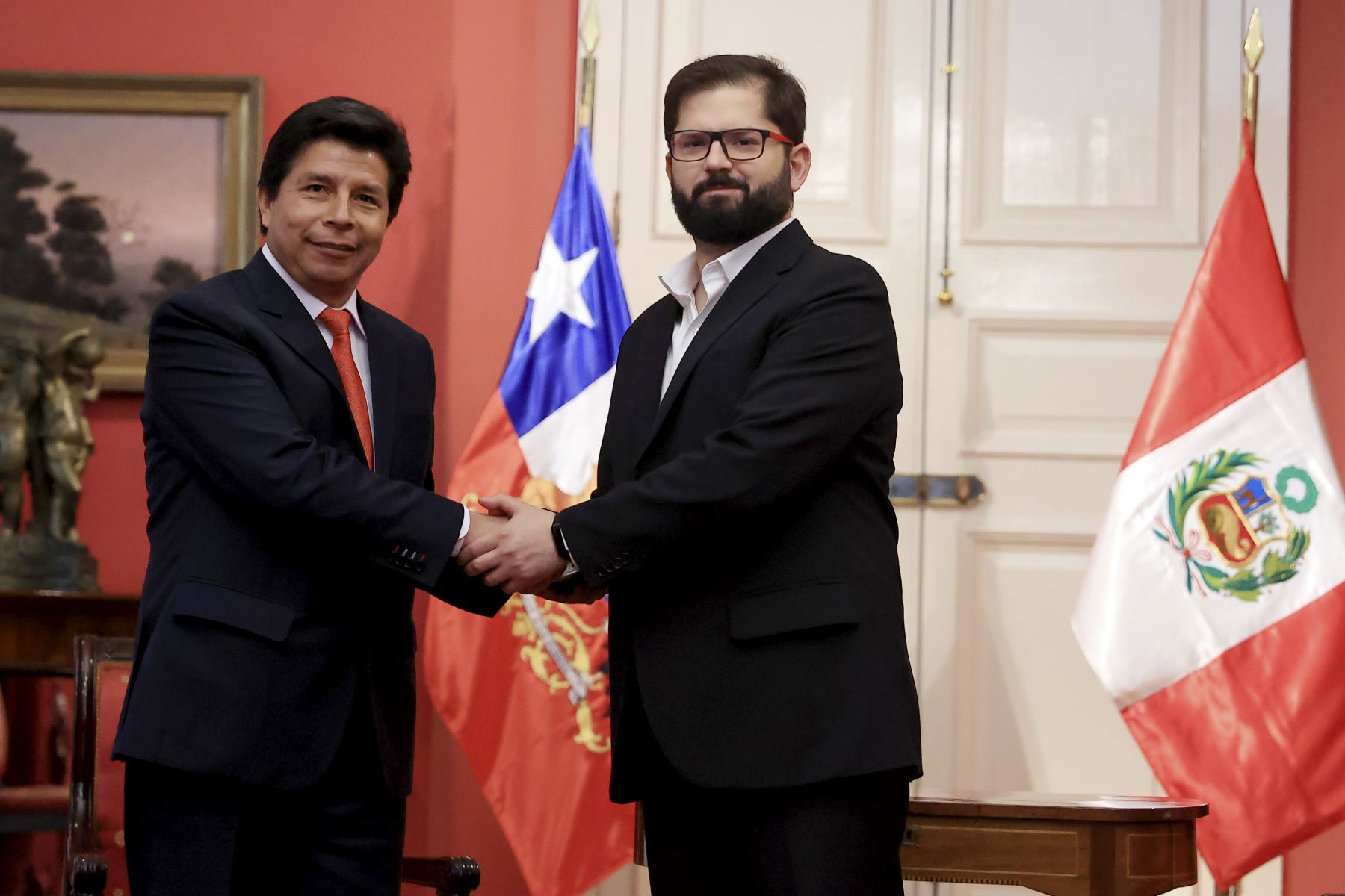 Presidente de la República, Pedro Castillo Terrones, sostiene reunión con el presidente de Chile, Gabriel Boric.

Foto: ANDINA/Prensa Presidencia