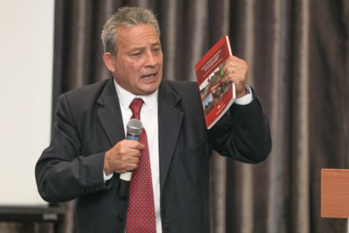 El presidente ejecutivo de Devida, Ricardo Soberón, participó en la ceremonia de lanzamiento de la nueva publicación del Instituto de Bien Común. Foto: Devida