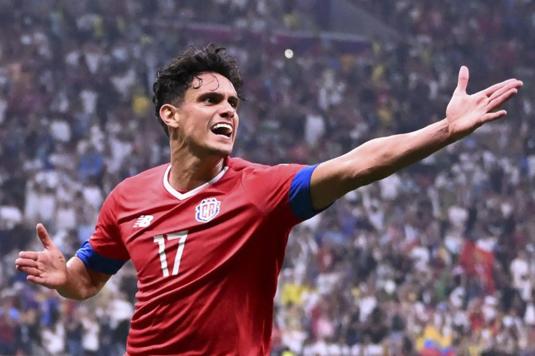 El mediocampista costarricense #17 Yeltsin Tejeda celebra marcar el primer gol de su equipo durante el partido de fútbol del Grupo E de la Copa Mundial Catar 2022 entre Costa Rica y Alemania en el Estadio Al-Bayt en Al Khor, al norte de Doha

Foto: AFP