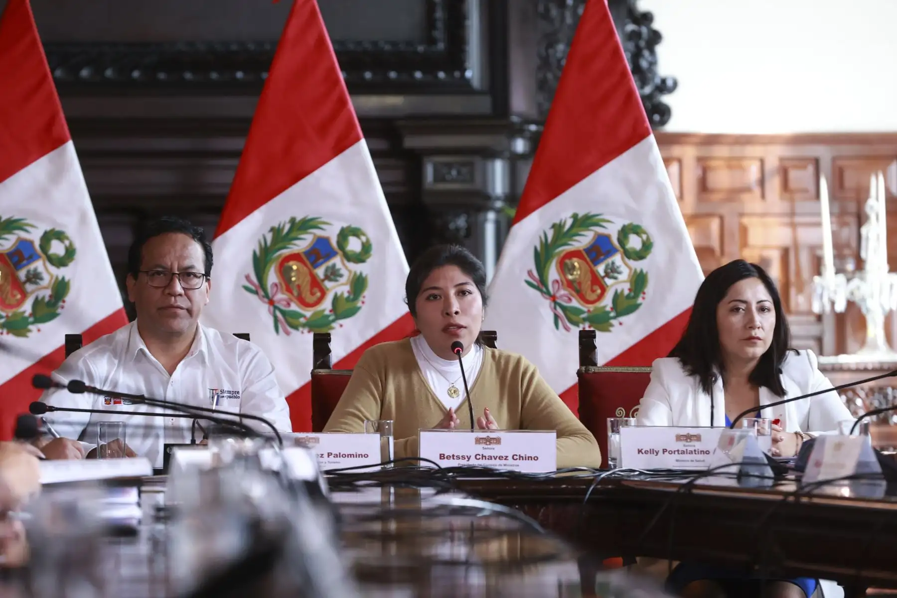 Presidenta del Consejo de Ministros Betssy Chavez encabeza conferencia de prensa donde da a conocer acuerdos de reunión de Consejo.  Foto: ANDINA/PCM