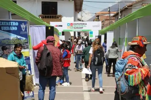 Cusco: expoferia registral de la Sunarp dio atención bilingüe en español y quechua