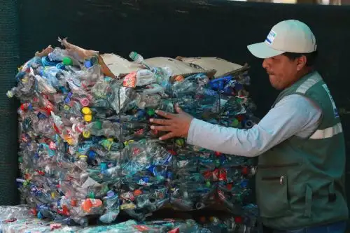 La economía circular ofrece soluciones sistémicas para el desarrollo económico abordando profundamente la causa de retos mundiales como el cambio climático, la pérdida de biodiversidad, entre otras.  ANDINA/Héctor Vinces