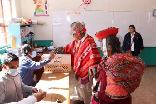 Segunda vuelta electoral: electores acuden a las urnas en ambiente de tranquilidad