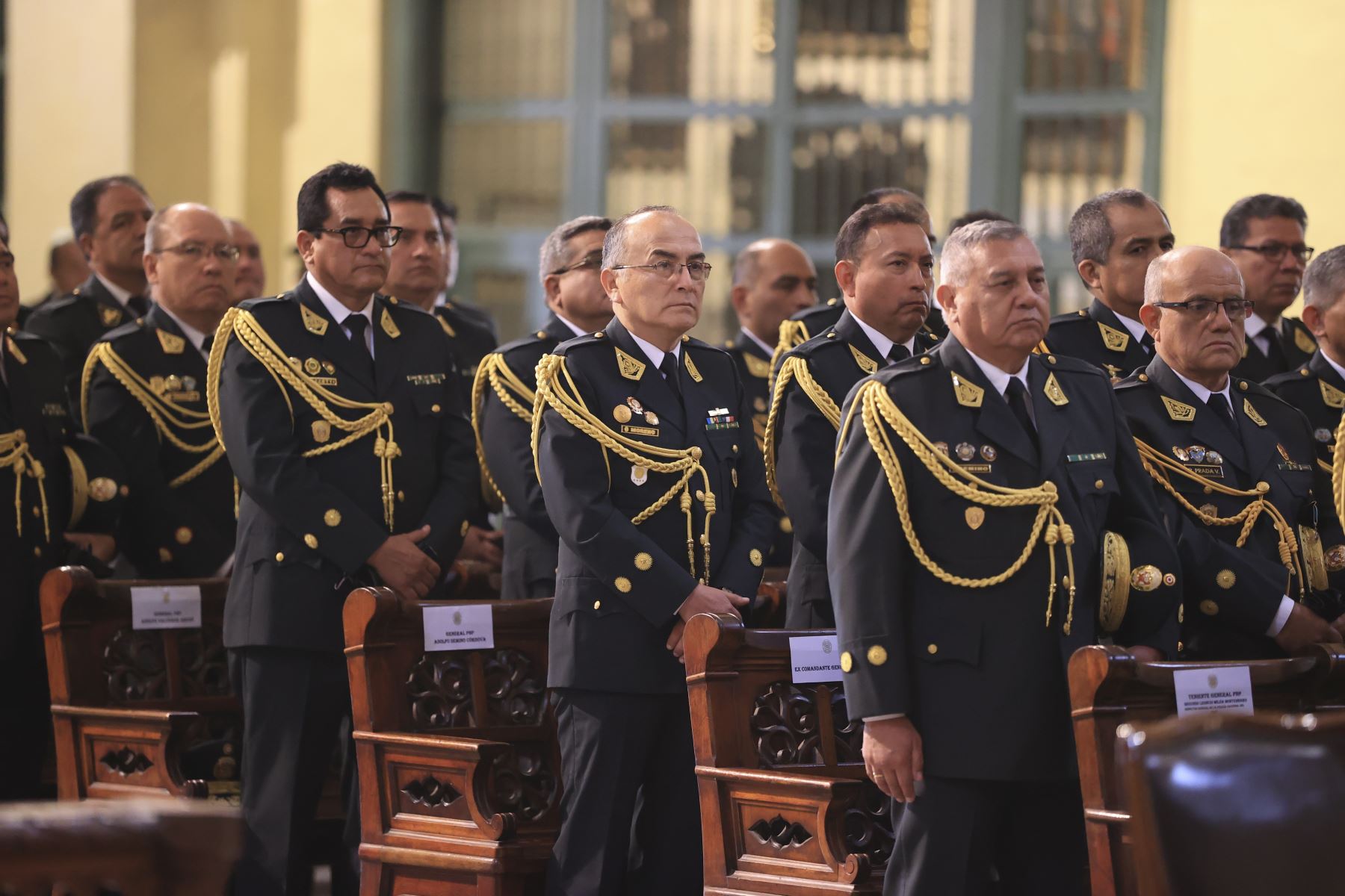 El 6 de diciembre de cada año se celebra la creación institucional de la Policía Nacional del Perú, la cual se dio mediante Ley 24949, tras integrar a la Guardia Civil, la Policía de Investigaciones y la Guardia Republicana en una sola fuerza policial.
Foto: ANDINA/ Presidencia Perú