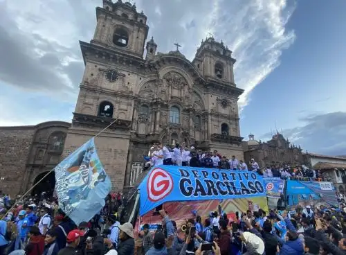 Así celebraron los cusqueños el título de Deportivo Garcilaso en la Copa Perú y su ascenso a la Liga 1. Foto: ANDINA/Percy Hurtado Santillán.