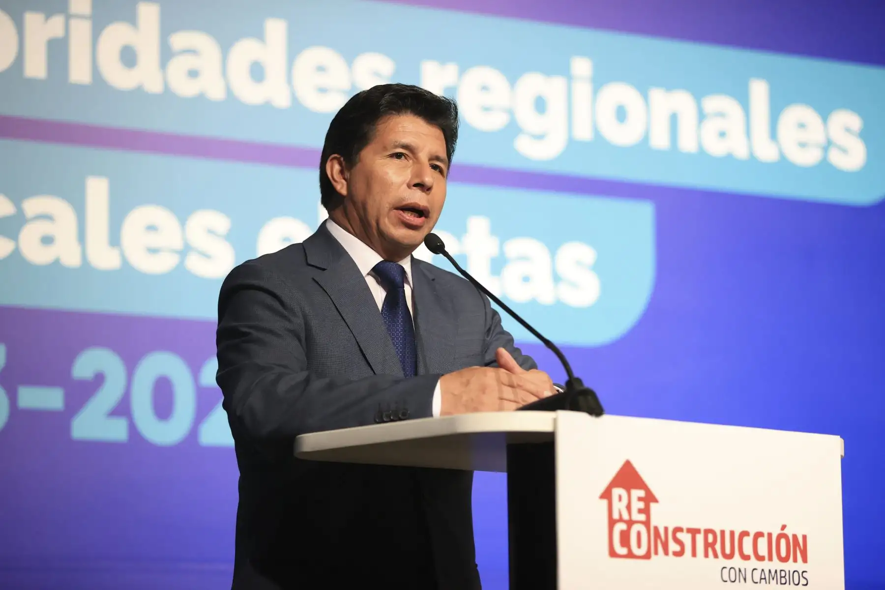 Presidente de la República, Pedro Castillo Terrones, participó en el Encuentro con autoridades electas de Gobiernos Regionales y Locales 2023-2026 “Reconstruyendo Juntos”

Foto: ANDINA/Prensa Presidencia