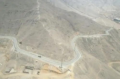 Se trata de una vía asfaltada que bordea el cerro del distrito de San Antonio de Huarochirí. No hay peaje. Foto:  ANDINA/Daniel Bracamonte