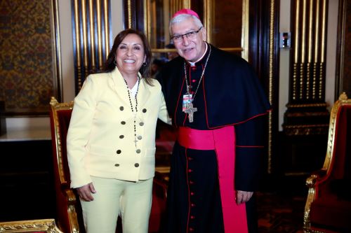 Jefa de Estado, Dina Boluarte, sostuvo reunión con Monseñor Carlos Castillo