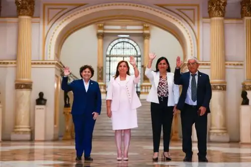 Congresistas Flor Pablo y Susel Paredes se reunieron con la presidenta Boluarte. Foto: ANDINA/Presidencia Perú