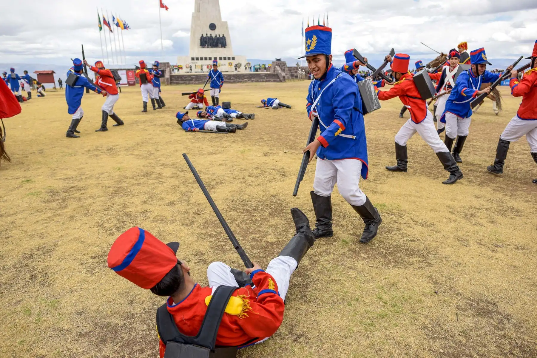 Conmemoración de los 198.° aniversario de la batalla de Ayacucho, gesta en la que el Ejército Unido Libertador del Perú puso fin de manera victoriosa a las campañas terrestres de la guerra de independencia. Foto: Bicentenario