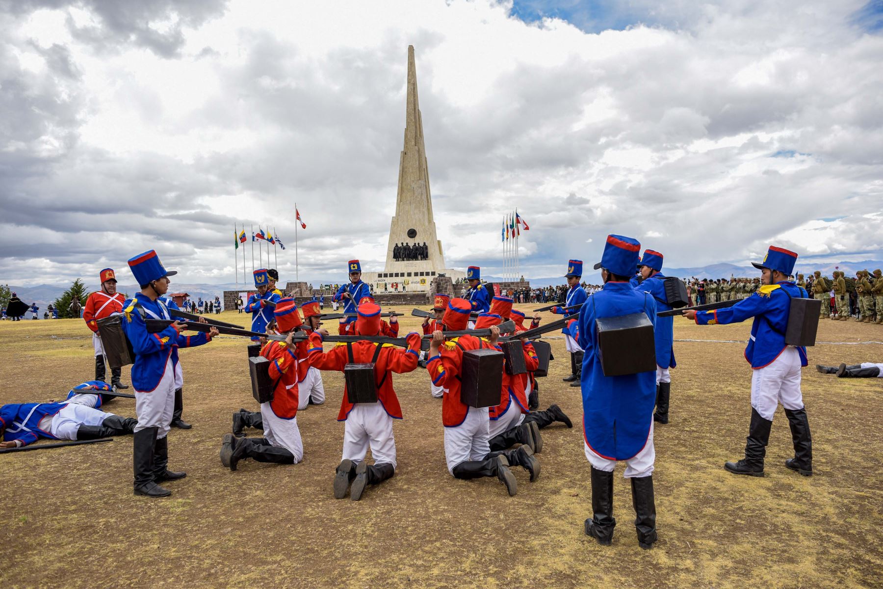 Conmemoración de los 198.° aniversario de la batalla de Ayacucho, gesta en la que el Ejército Unido Libertador del Perú puso fin de manera victoriosa a las campañas terrestres de la guerra de independencia. Foto: Bicentenario