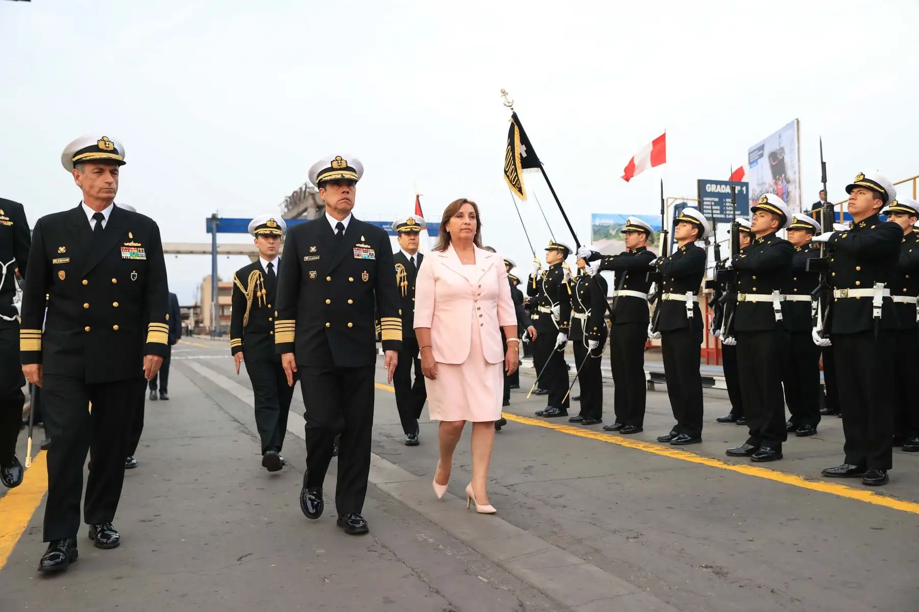 Presidenta de la República, Dina Boluarte, lidera ceremonia de bautizo y botadura del Buque multipropósito B.A.P. Paita. Foto: ANDINA/Prensa Presidencia