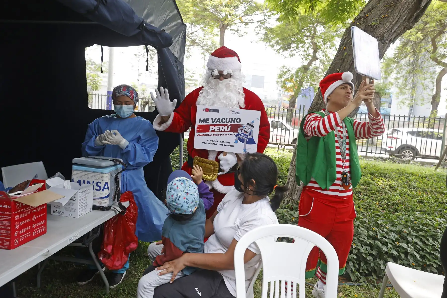 Misterio de Salud realiza  lanzamiento del “Vacuna Noel Navideño" en el Campo de Marte de Jesús María. Foto: ANDINA/Vidal Tarqui