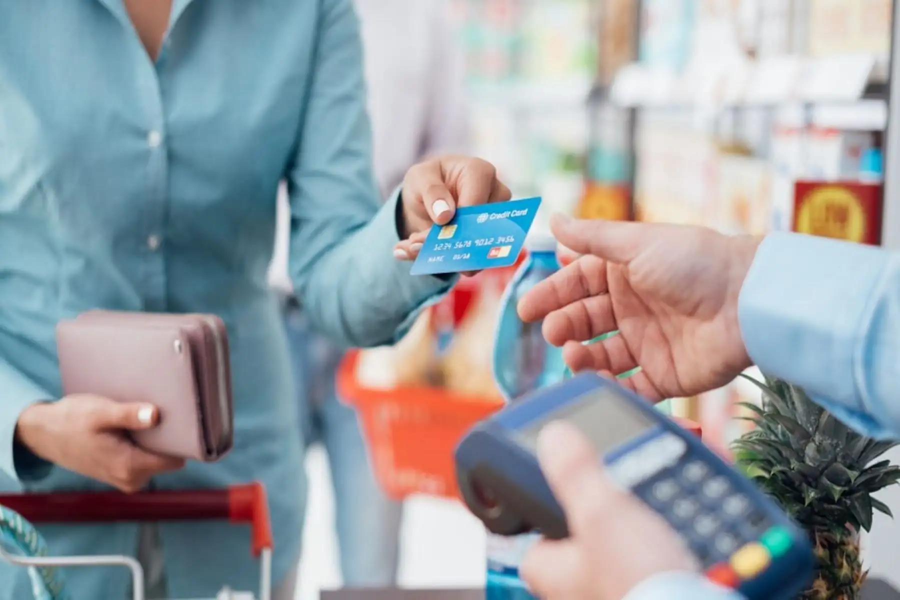 La SBS refuerza la protección contra la usura a los consumidores de servicios financieros . ANDINA/Difusión