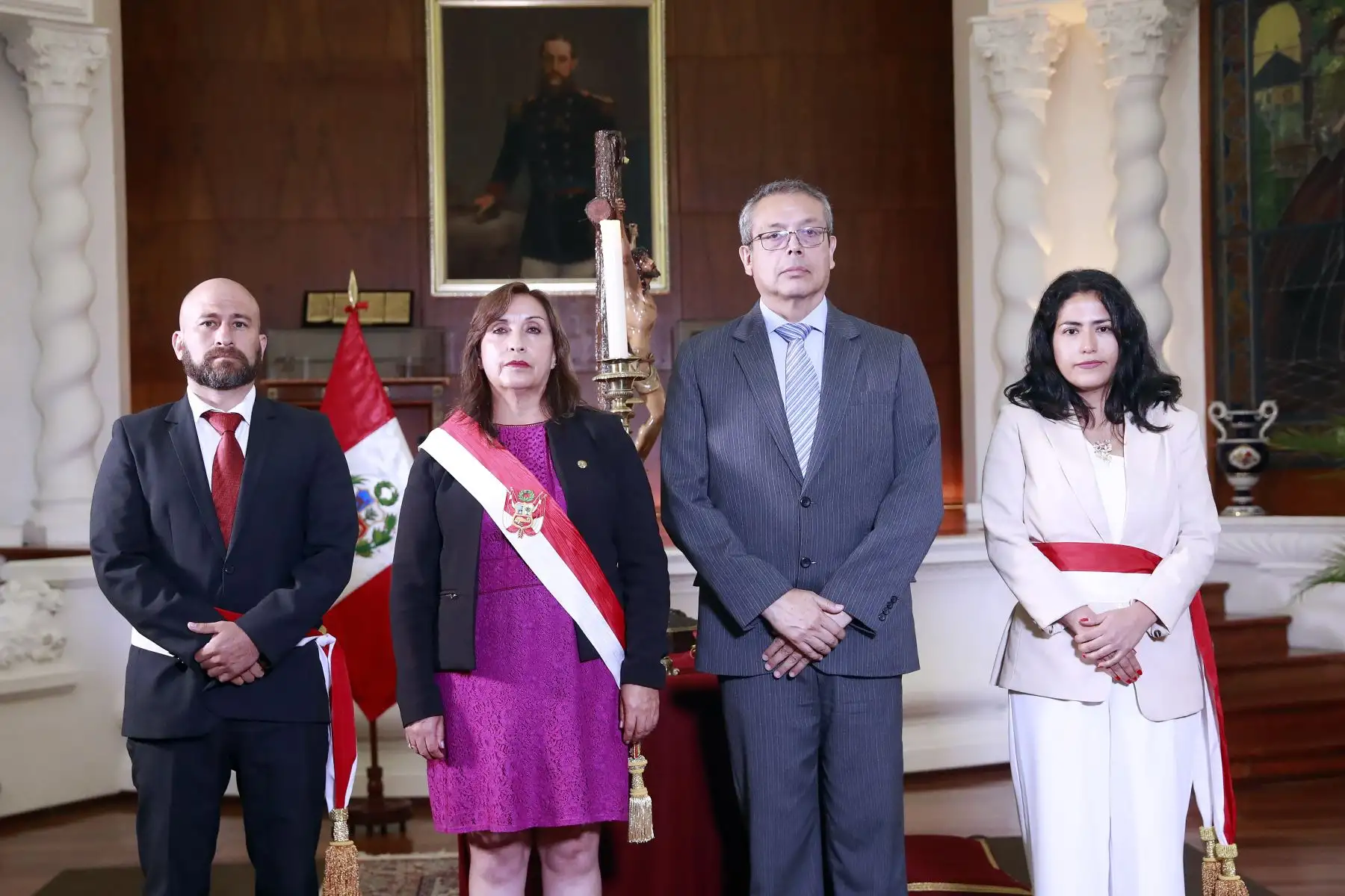 Presidenta de la República, Dina Boluarte, toma juramento a ministros de Estado.

Foto: ANDINA/Prensa Presidencia