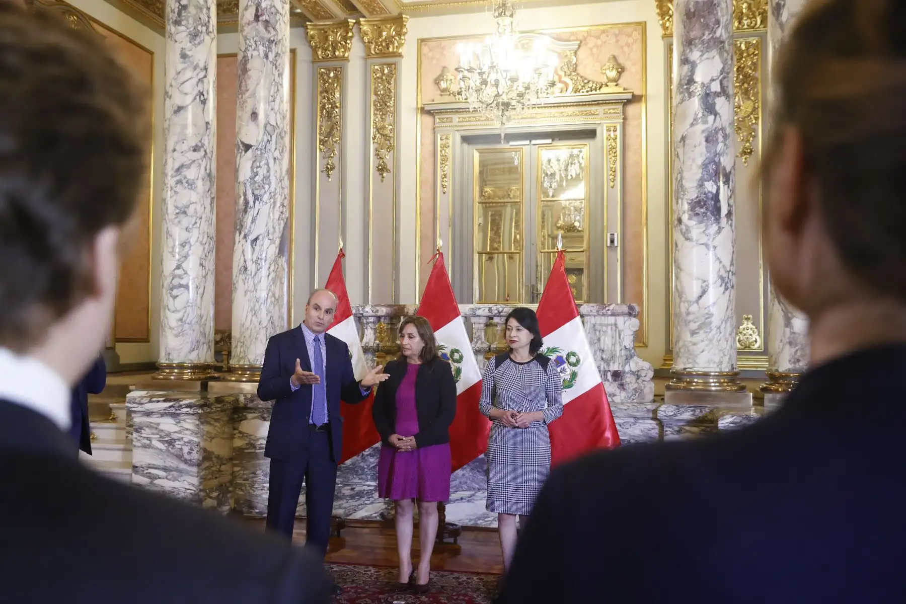 Presidenta Dina Boluarte se reunió con los embajadores de la Unión Europea y del Reino Unido en el Perú

Foto:ANDINA/Presidencia