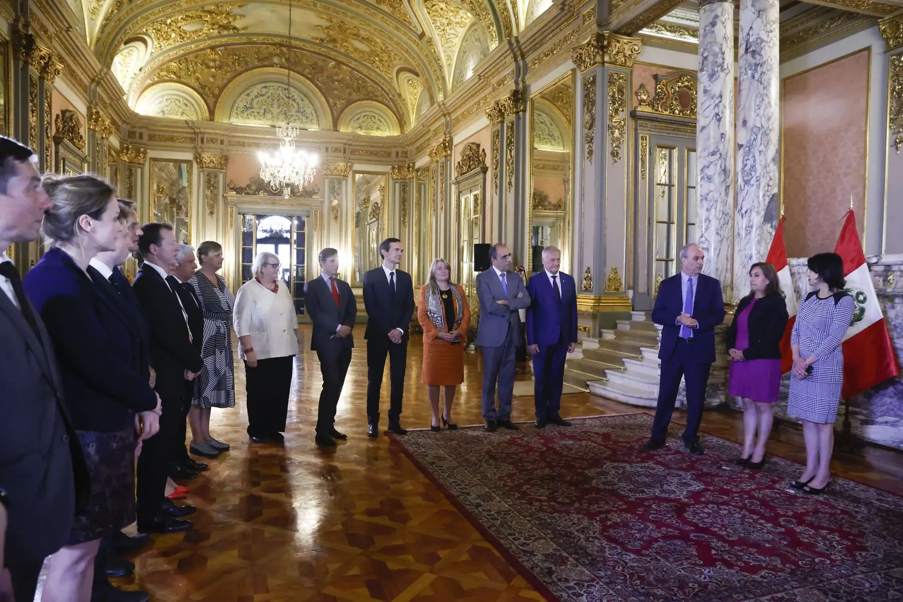 Presidenta Dina Boluarte se reunió con los embajadores de la Unión Europea y del Reino Unido en el Perú

Foto:ANDINA/Presidencia