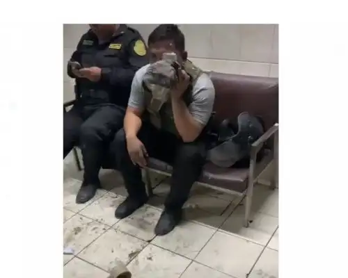 Al menos 140 policías resultaron heridos como consecuencia de los actos violentos protagonizados por grupos de vándalos.