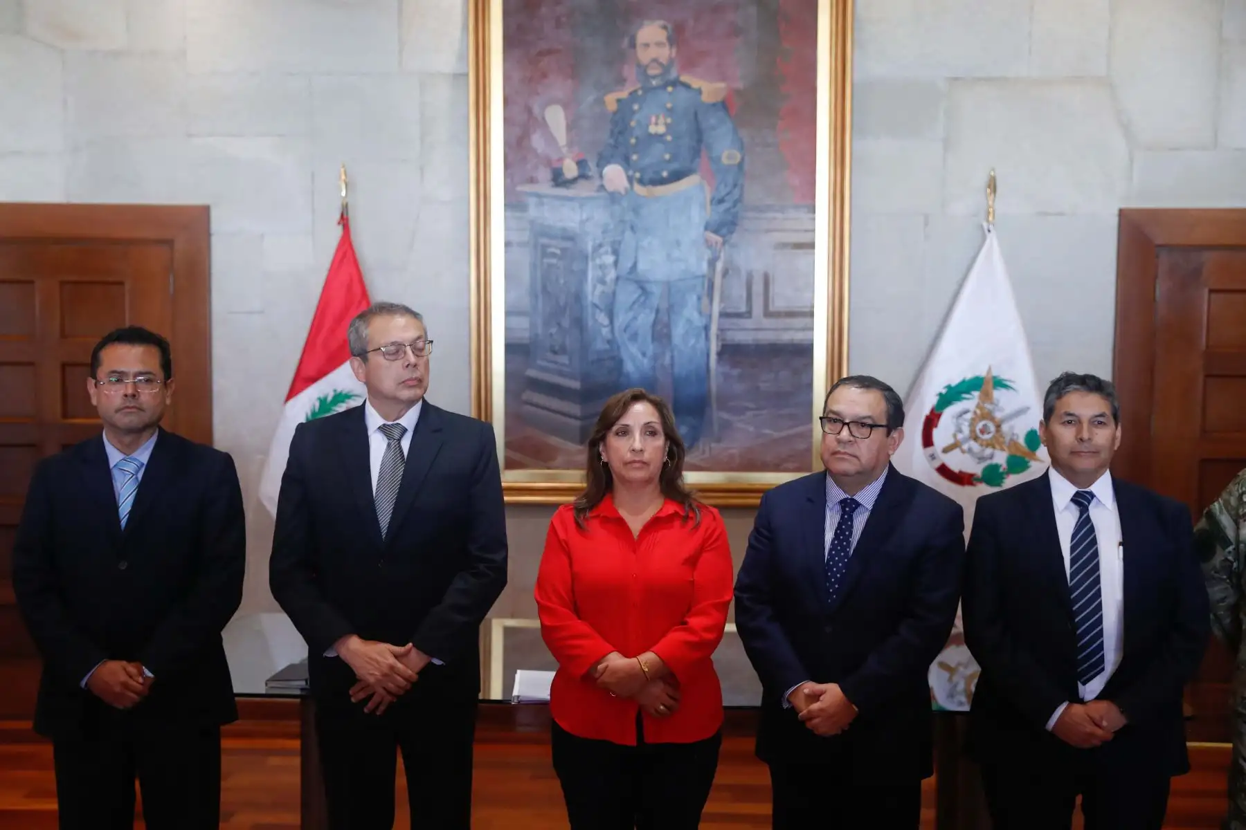 La presidenta de la República, Dina Boluarte Zegarra brindó declaraciones a la prensa tras concluir la reunión con el Consejo de Seguridad y Defensa Nacional. Foto: ANDINA/Carla Patiño