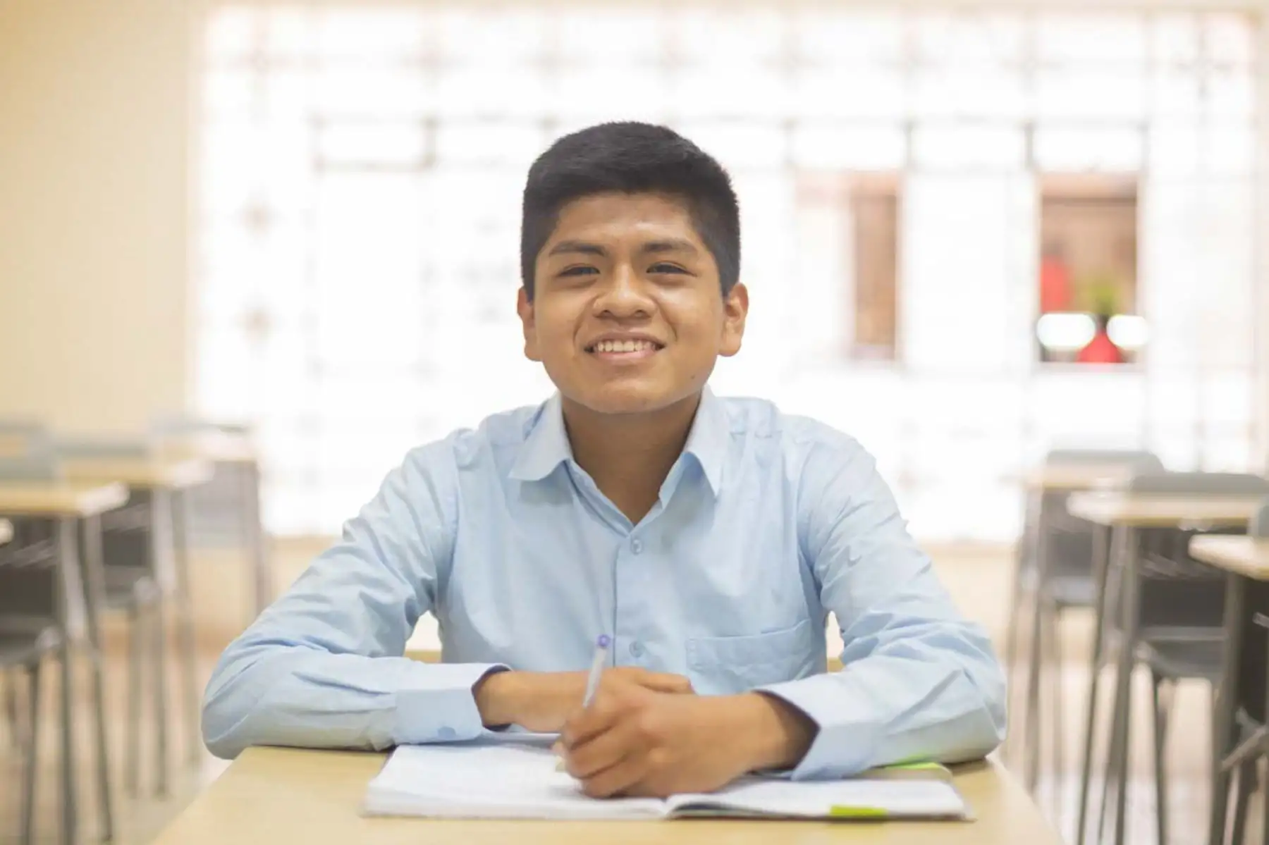 Las becas y/o créditos educativos o estudiantiles, son opciones para que los jóvenes que requieren apoyo económico solventen una carrera profesional. ANDINA/ Pronabec