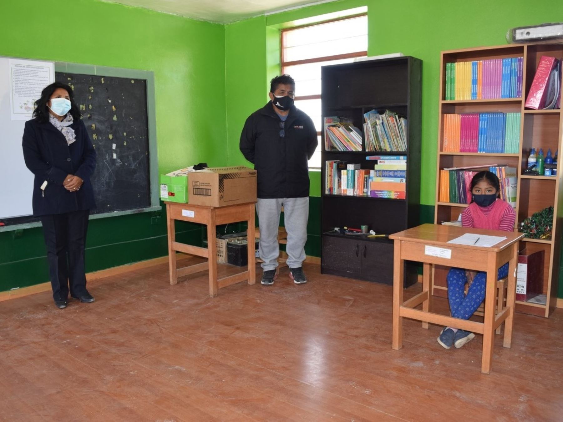La Dirección Regional de Educación de Tacna dispuso que la suspensión de clases presenciales rige en los colegios públicos y privados de la provincia de Tacna. ANDINA/Difusión