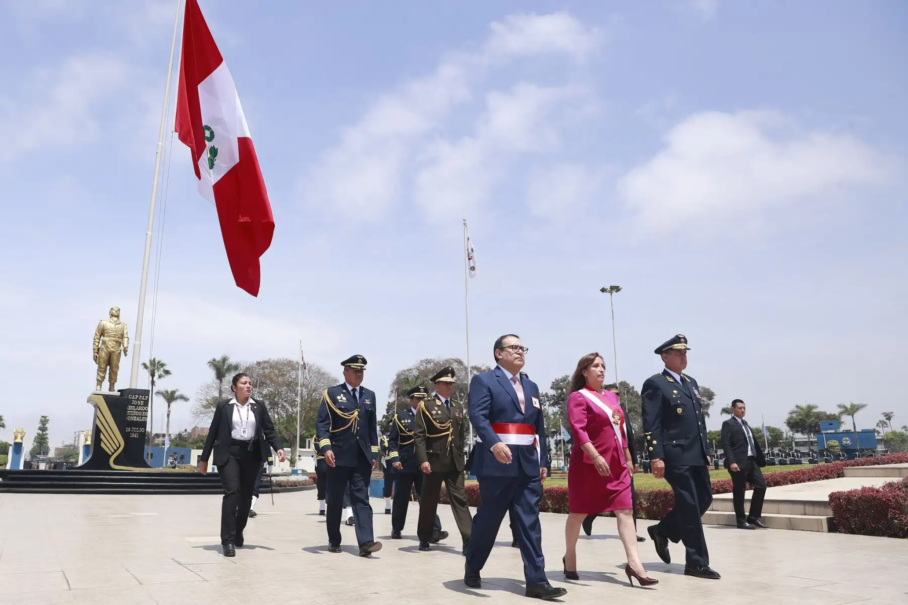 Presidenta Dina Boluarte lideró la ceremonia de clausura del año académico 2022 de la Escuela de Oficiales FAP y graduación de la promoción “Comandante FAP Michael Eduardo Quiroz Plefke”.
Foto: ANDINA/Presidencia Perú