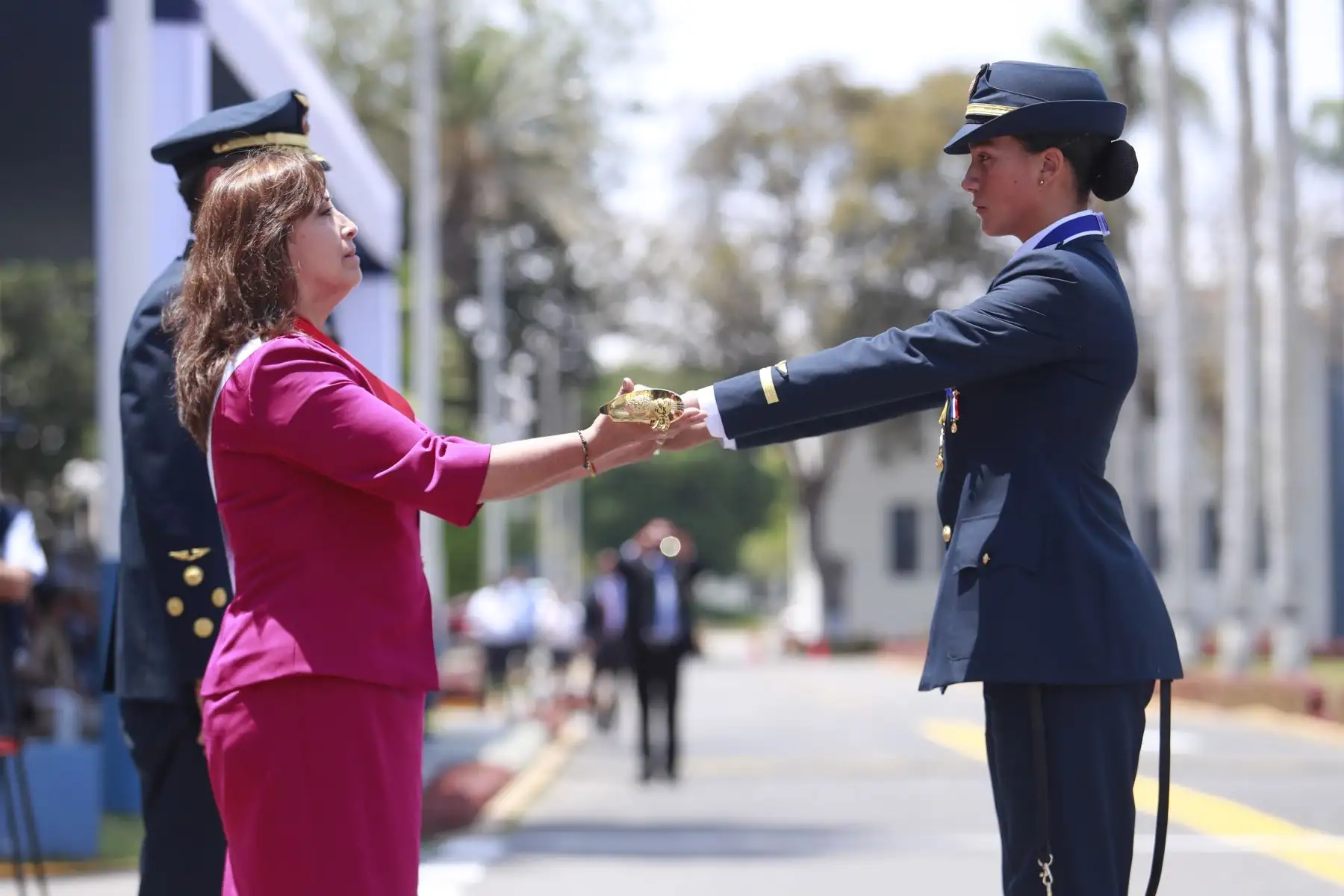 Presidenta Dina Boluarte lideró la ceremonia de clausura del año académico 2022 de la Escuela de Oficiales FAP y graduación de la promoción “Comandante FAP Michael Eduardo Quiroz Plefke”.
Foto: ANDINA/Presidencia Perú