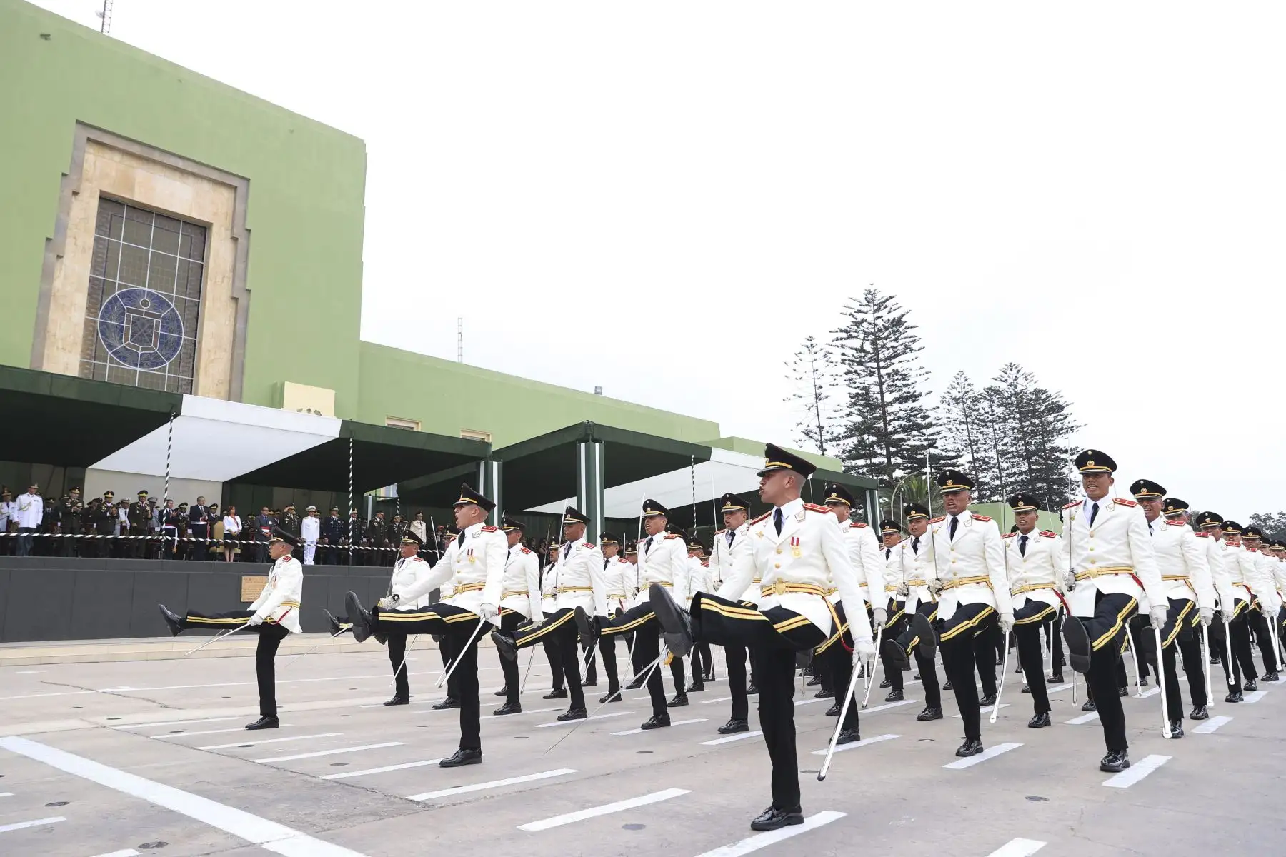 Presidenta Dina Boluarte participa en ceremonia de graduación de los Alféreces y Subtenientes de la Escuela Militar de Chorrillos “Coronel Francisco Bolognesi”
Foto: ANDINA/Presidencia
