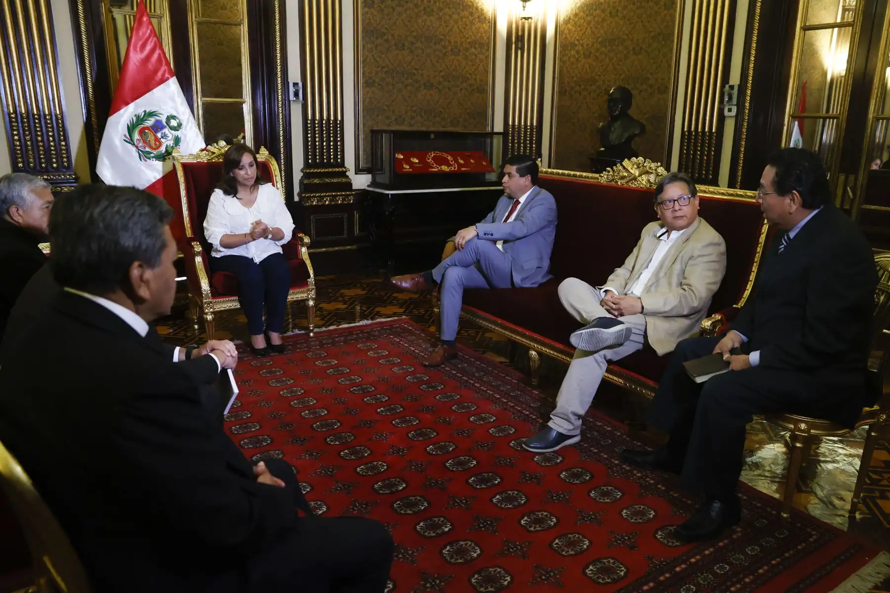 Presidenta Dina Boluarte sostiene reunión con líderes de diversas iglesias del Perú. Foto:ANDINA/Presidencia