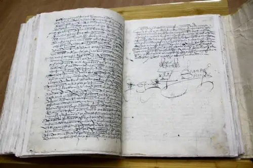 Se publicarán 600 ejemplares del "Protocolo Ambulante de los Conquistadores" o "Libro Becerro", que custodia el Archivo General. Foto: ANDINA/AGN