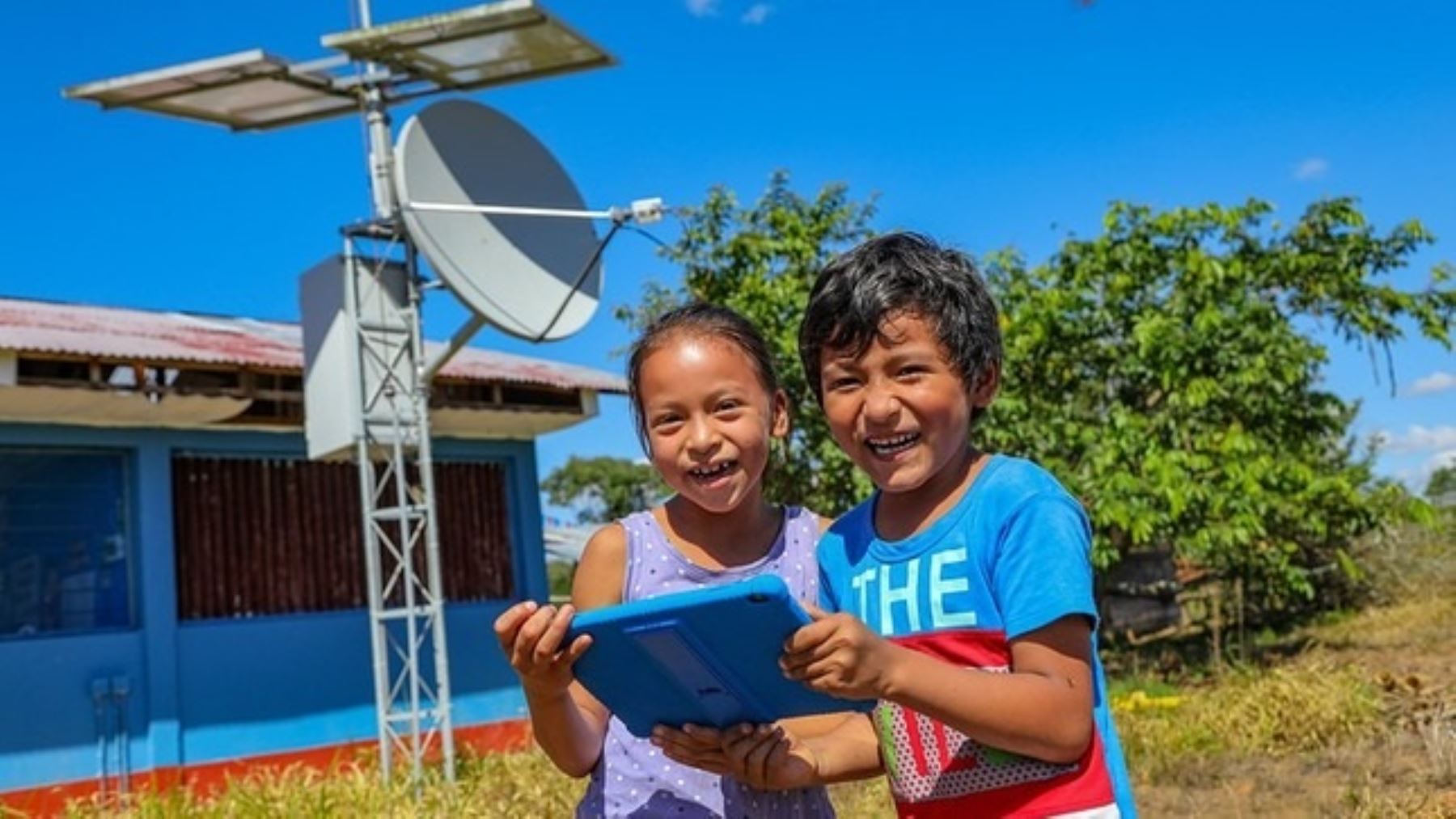 Excelente noticia: comunidades de Purús en Ucayali accederán a Internet Satelital