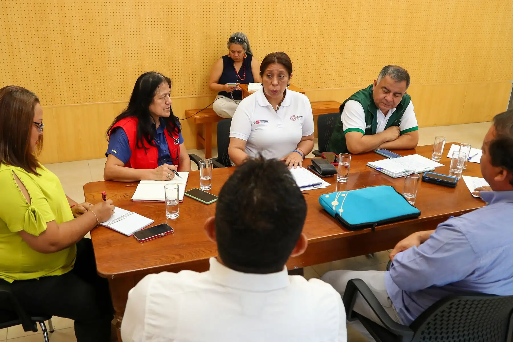 La ministra de la Mujer y Poblaciones Vulnerables, Grecia Rojas, y la ministra del Ambiente, Albina Ruiz, llegaron a la región San Martín para realizar coordinaciones con autoridades regionales y locales y representantes de distintas organizaciones de la sociedad civil. Foto: ANDINA/Difusión