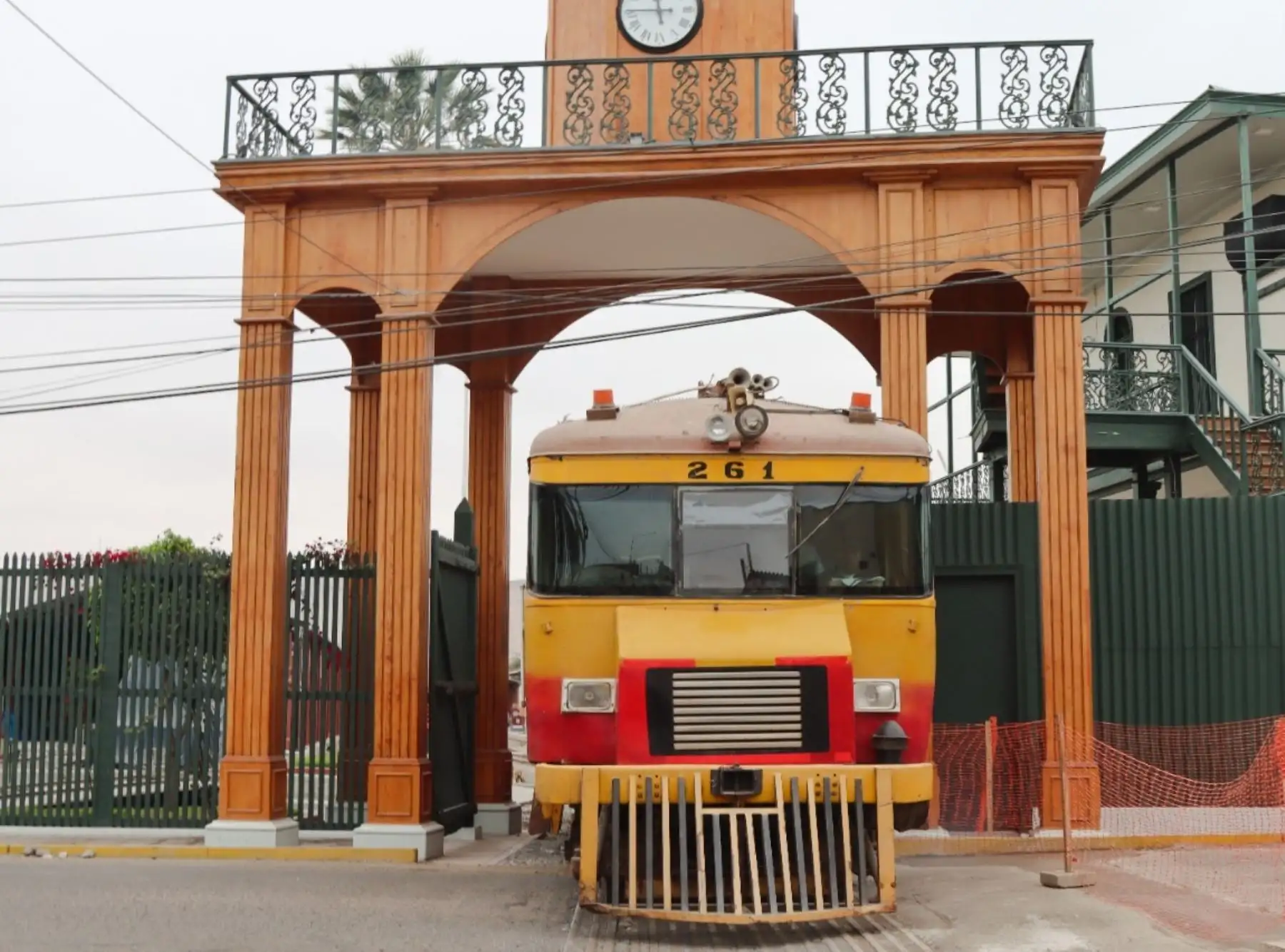 El histórico ferrocarril Tacna-Arica volverá a operar a partir de mañana miércoles 21 de diciembre, confirmó el Gobierno Regional de Tacna. En esta primera fase solo hará un recorrido de ida y vuelta.  ANDINA/Difusión