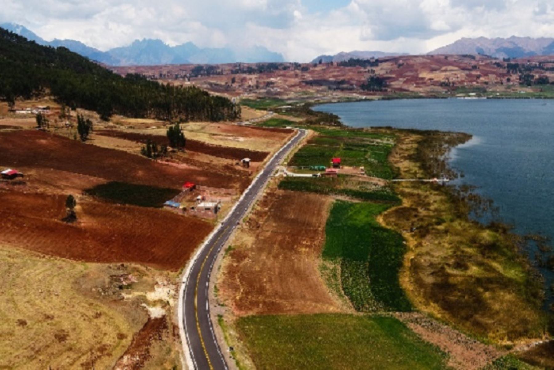 La ruta alterna de acceso al Valle Sagrado tiene 12 kilómetros de longitud y 7 metros de ancho, precisó el gobierno regional del Cusco.