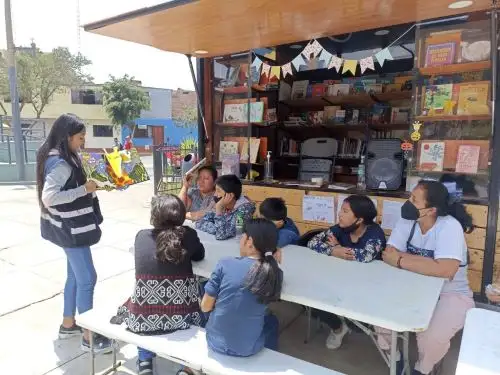 Biblioteca Nacional del Perú crea Red Nacional de Bibliotecas Móviles.