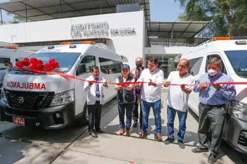 La ministra de Salud, Rosa Gutiérrez, entregó cuatro nuevas ambulancias al departamento de Piura y anunció el reforzamiento y ampliación de los servicios de salud en dicha región.