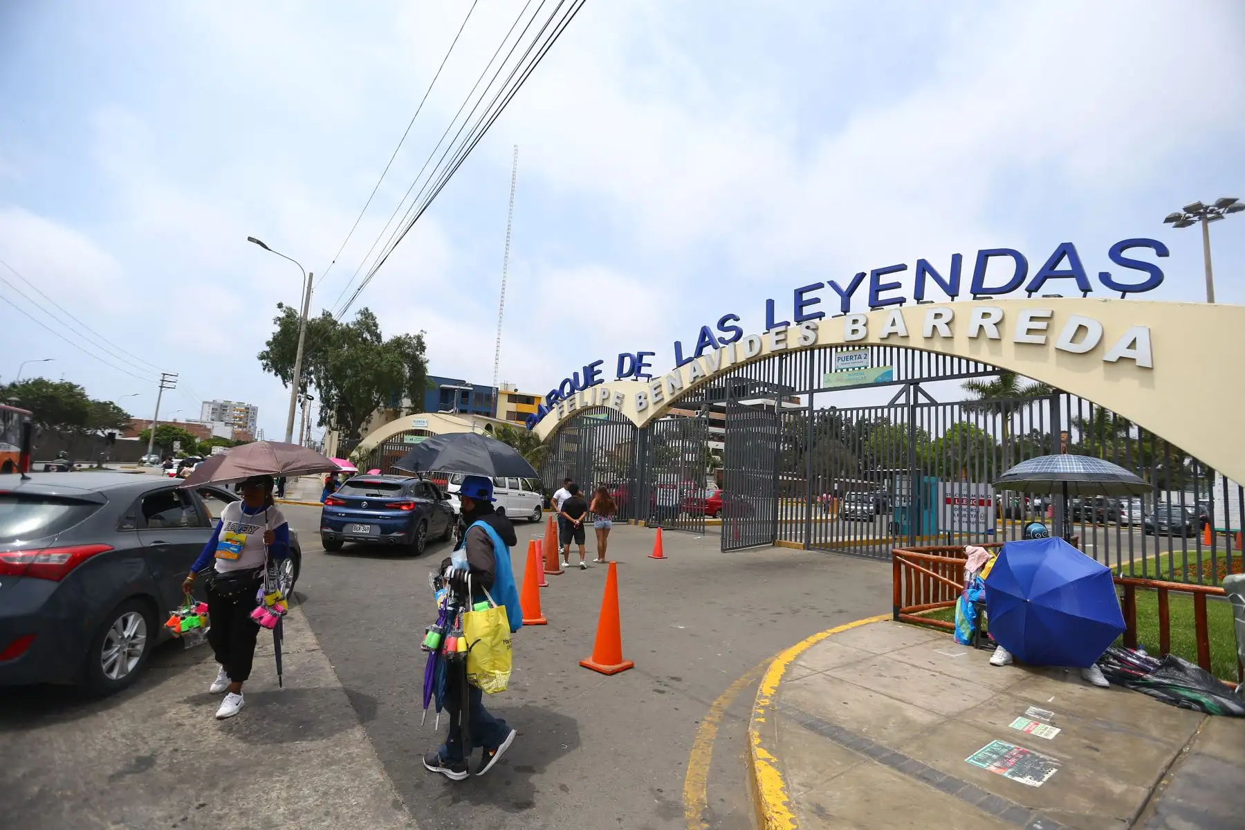 Familias enteras aprovechan el feriado por navidad para visitar el Parque de las Leyendas 

Foto: ANDINA/Ricardo Cuba