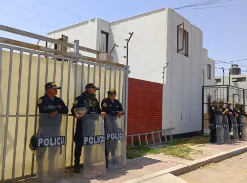El jefe de Macro Región Policial Tacna-Moquegua, general PNP Manuel Jesús Rivera, fue detenido esta madrugada durante un megaoperativo ejecutado por el Ministerio Público por el caso del pago de una presunta coima para lograr el ascenso en la Policía Nacional Foto: Yudith Aguilar