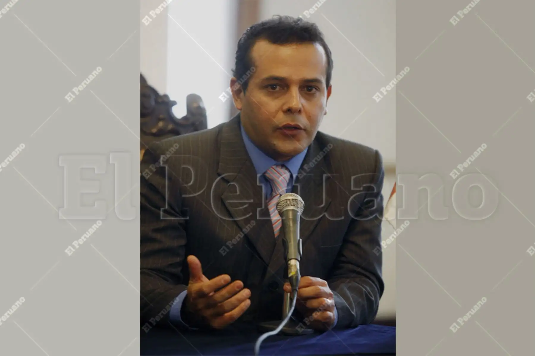 El comentarista deportivo Alex Risi fue otra de las figuras de la pantalla peruana que partió a la eternidad, tras alejarse de los reflectores de manera silenciosa.

Foto: Archivo / El Peruano