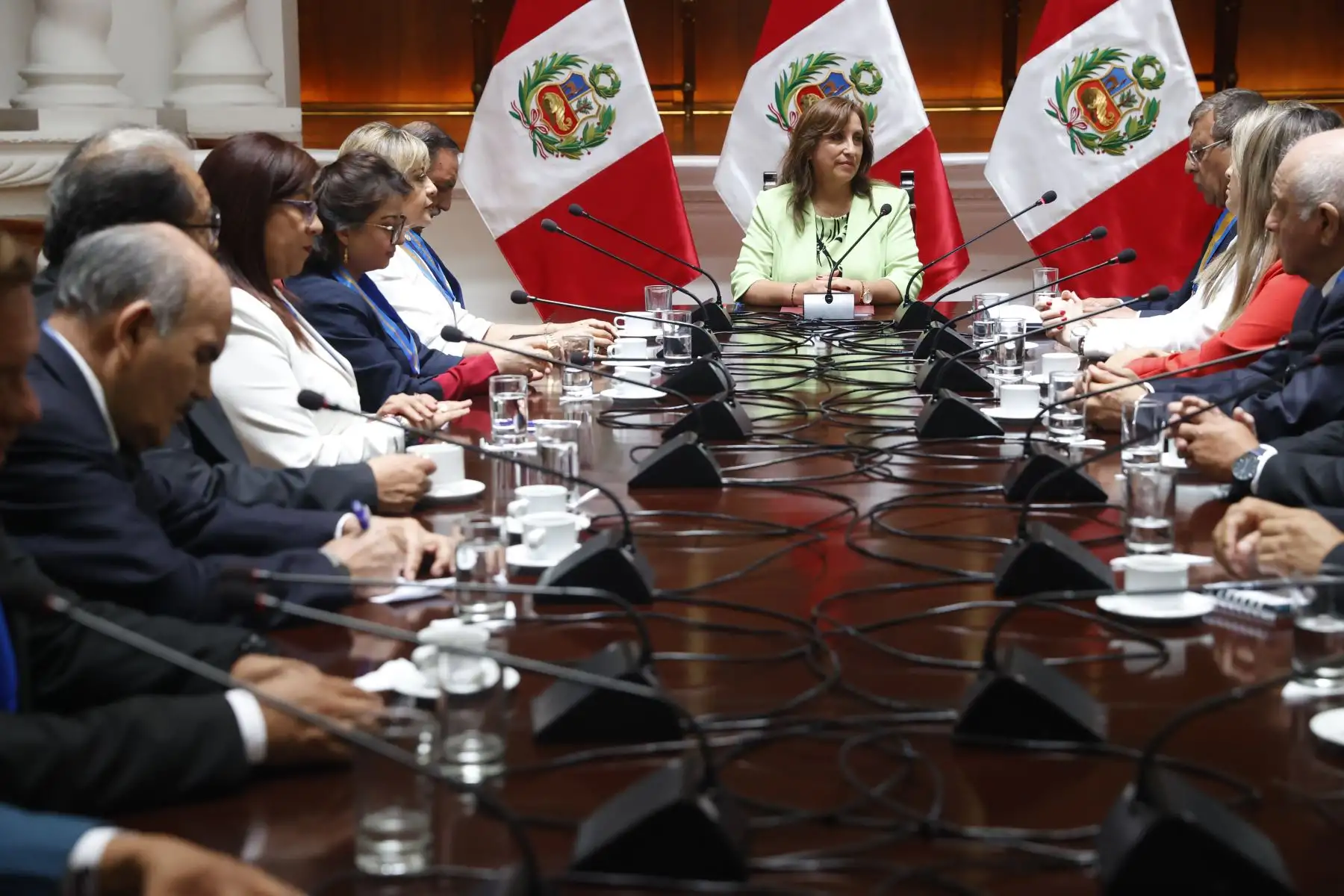 Presidenta Dina Boluarte sostuvo reunión con miembros de la Junta Directiva Nacional y Decanos Regionales del Colegio de Periodistas del Perú.ANDINA/Prensa Presidencia